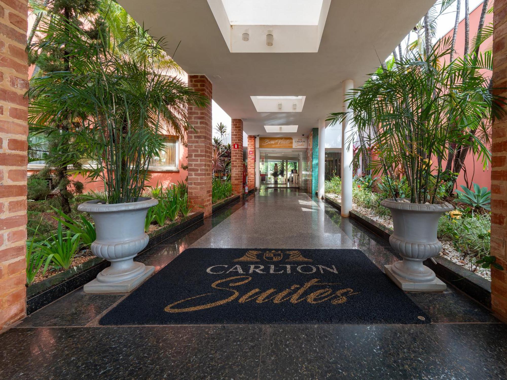 Carlton Suites Λιμέιρα Εξωτερικό φωτογραφία