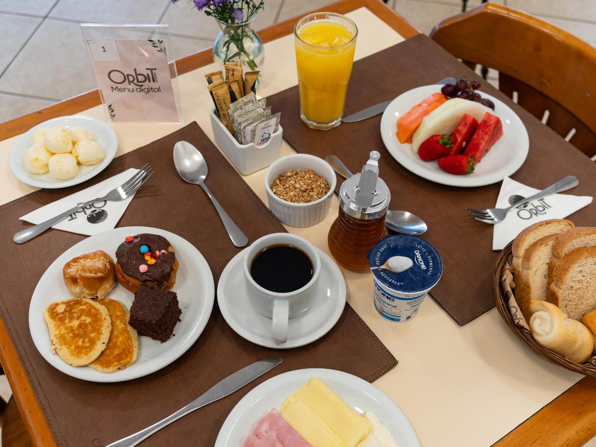 Carlton Suites Λιμέιρα Εξωτερικό φωτογραφία